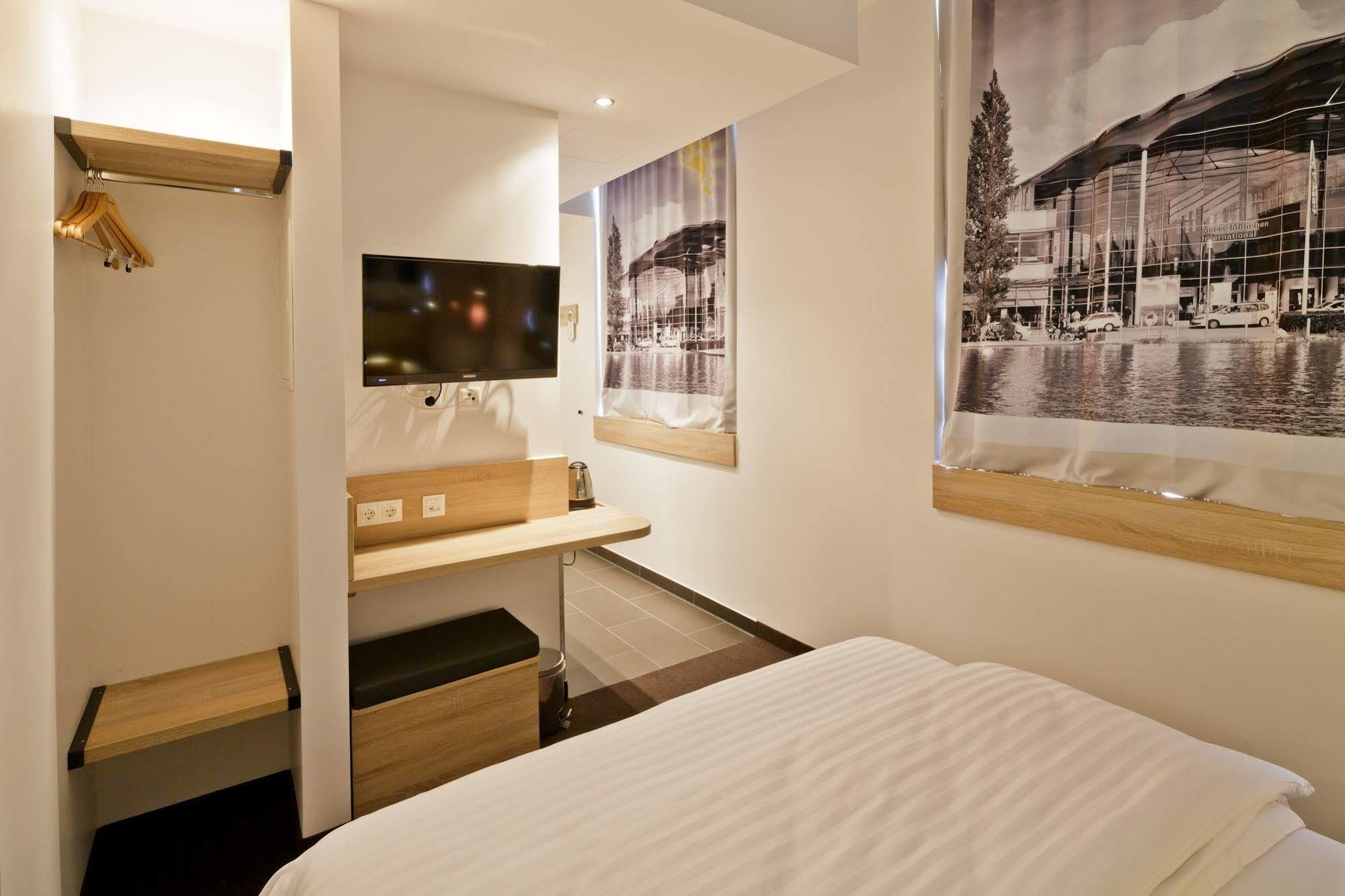 B&B Hotel Muenchen-Olympiapark Exterior photo